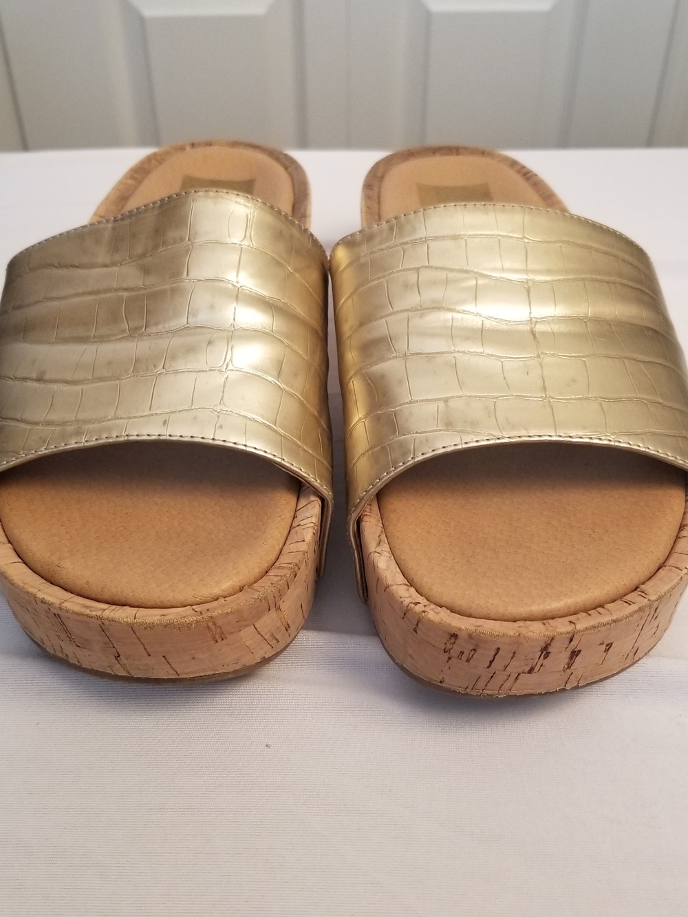 Dolce Vita Gold  Cork Wedge Sandals Size 8.5 2 Inch Wedge